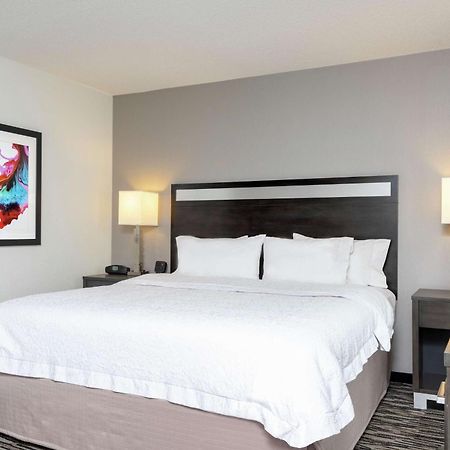 Hampton Inn Akron-South Екстериор снимка