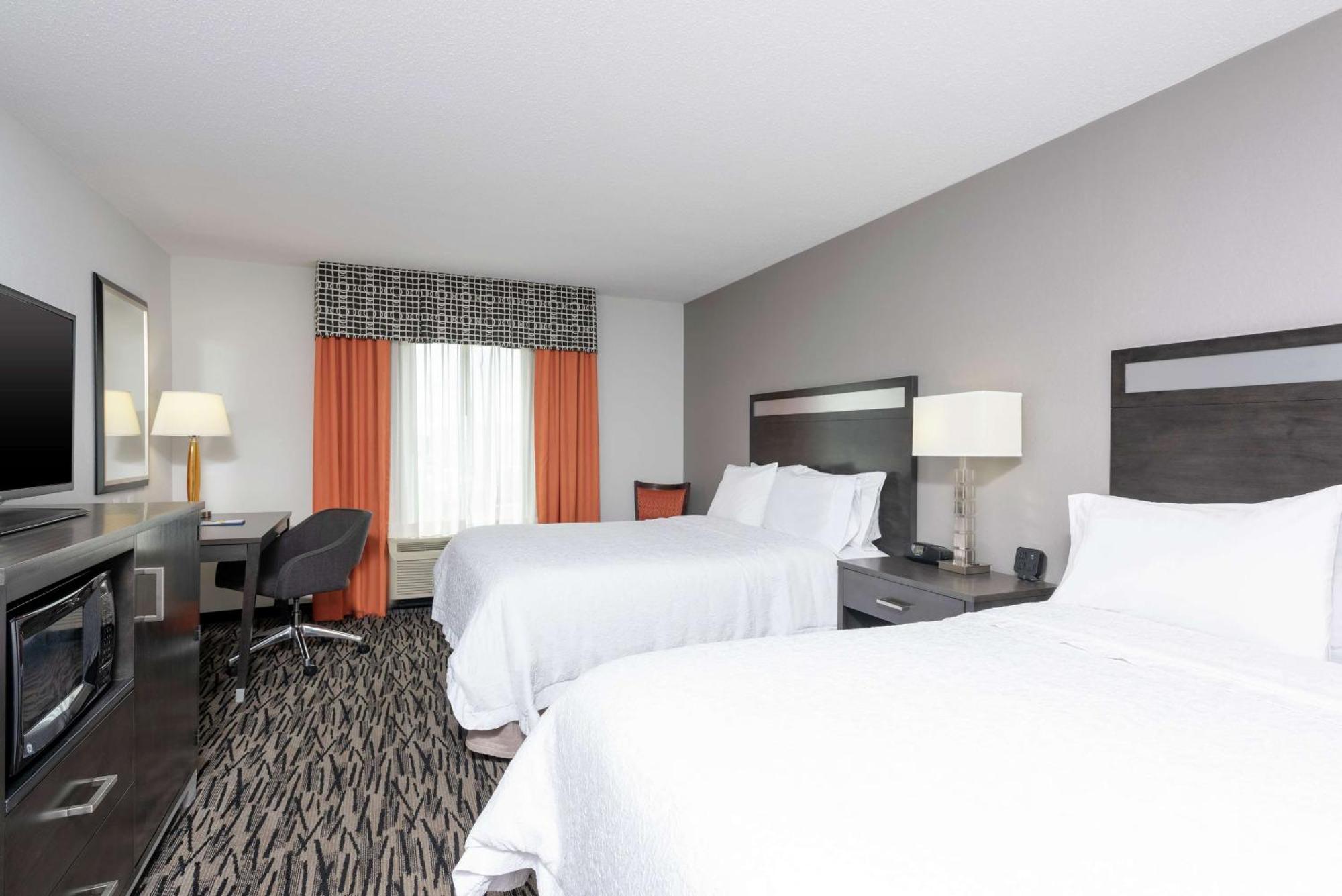 Hampton Inn Akron-South Екстериор снимка