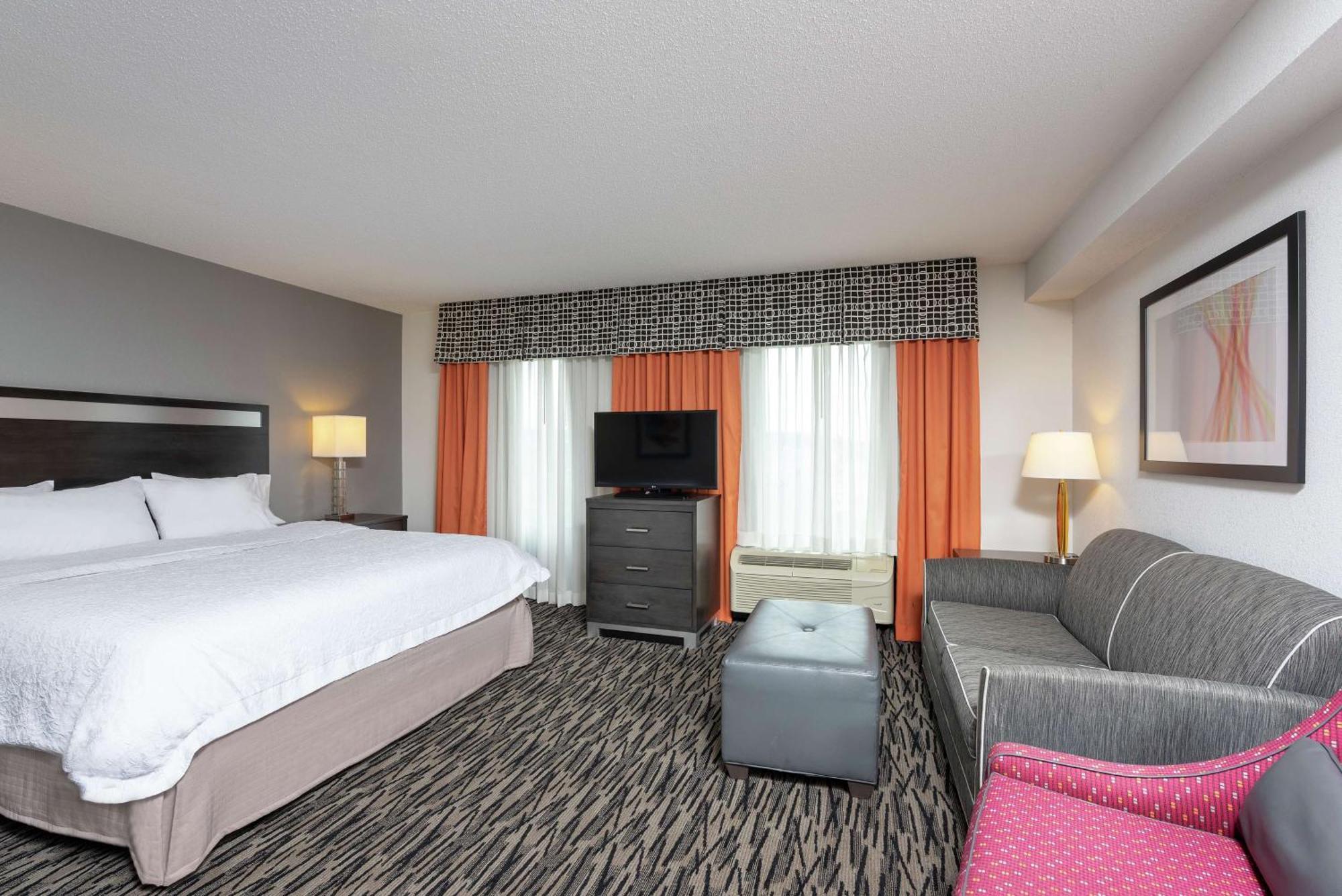 Hampton Inn Akron-South Екстериор снимка