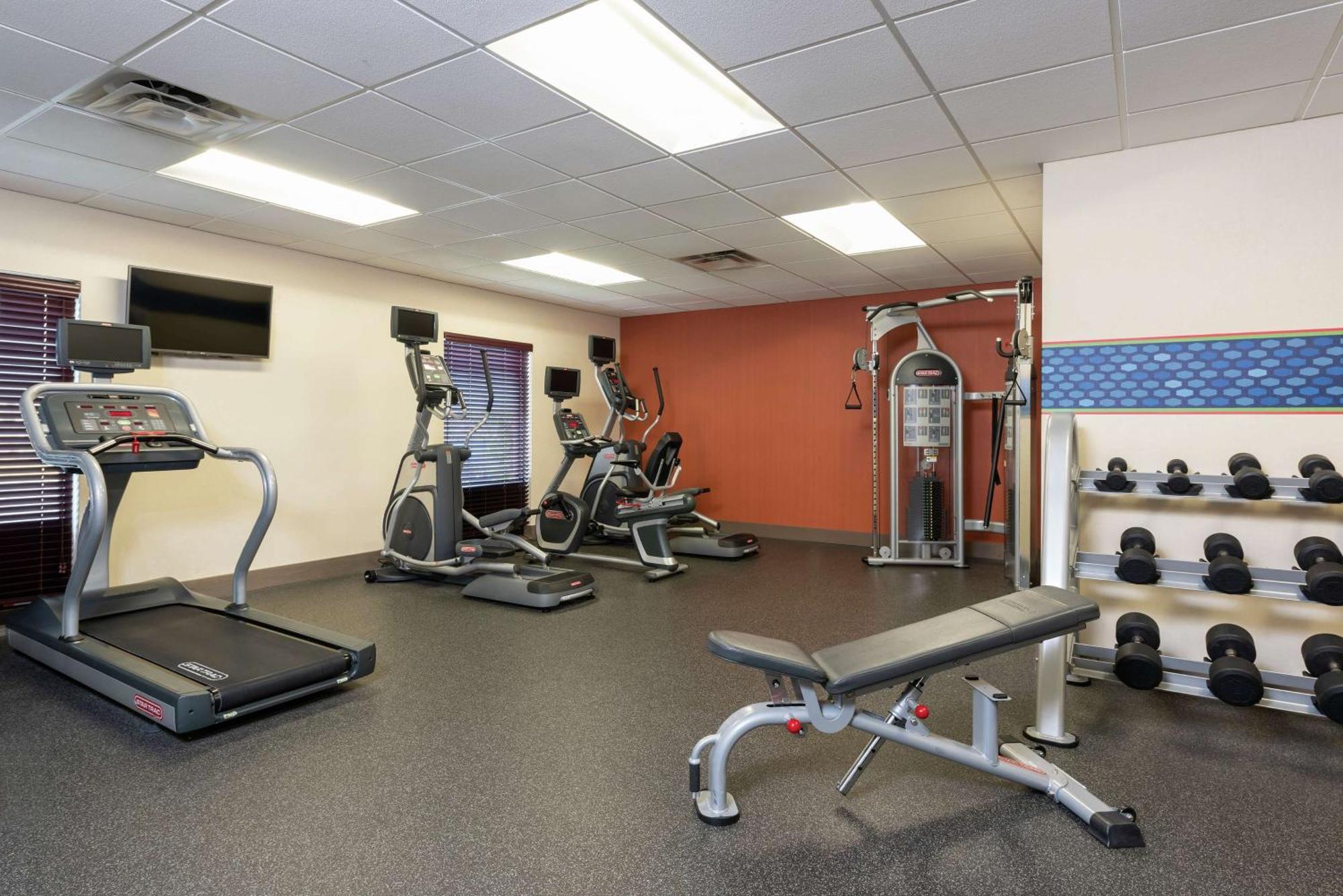 Hampton Inn Akron-South Екстериор снимка