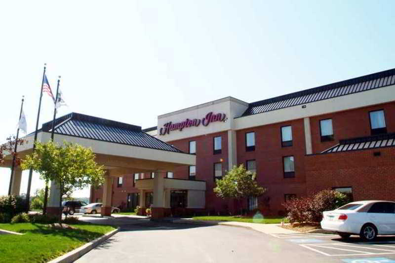 Hampton Inn Akron-South Екстериор снимка