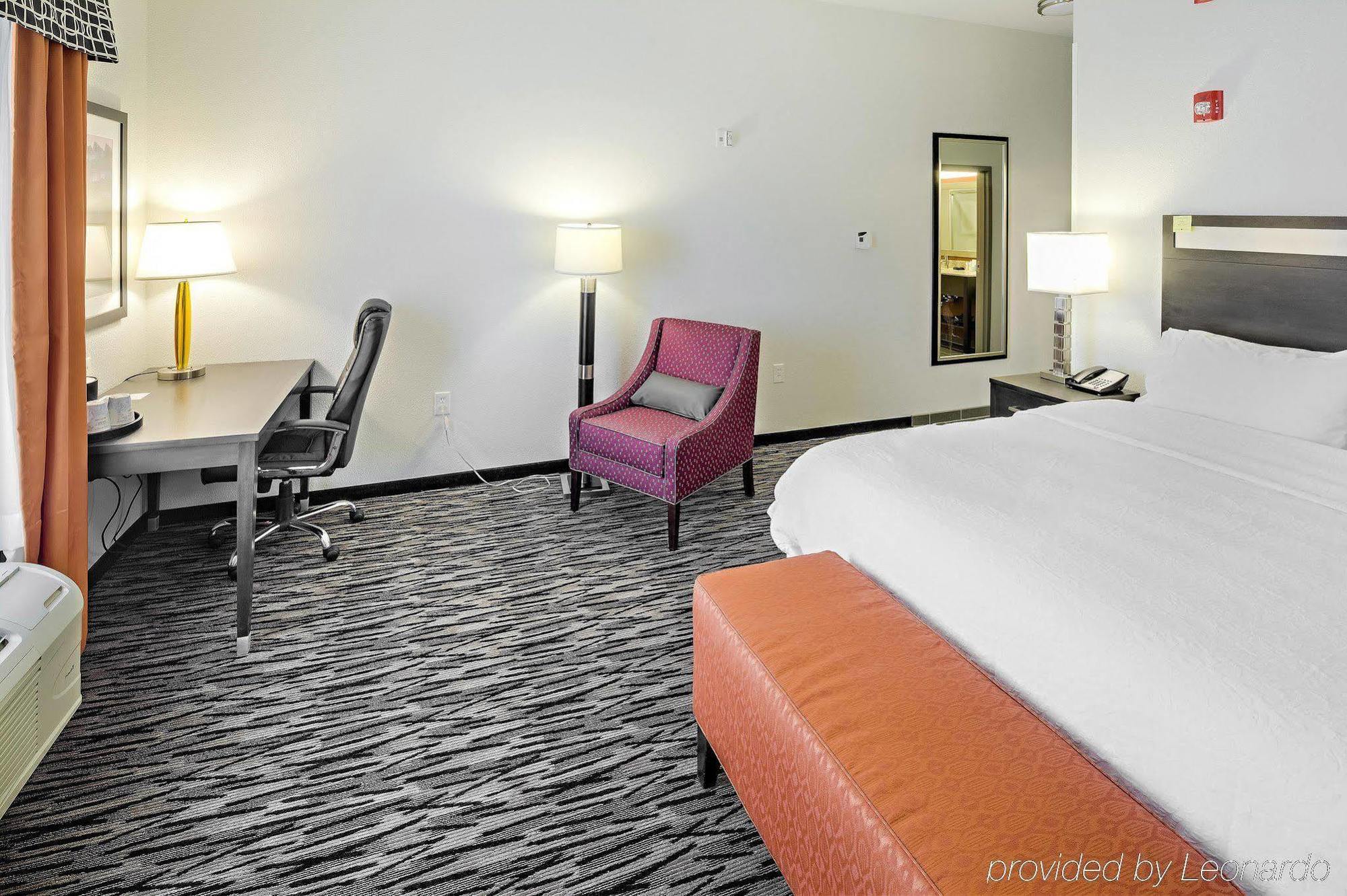 Hampton Inn Akron-South Екстериор снимка