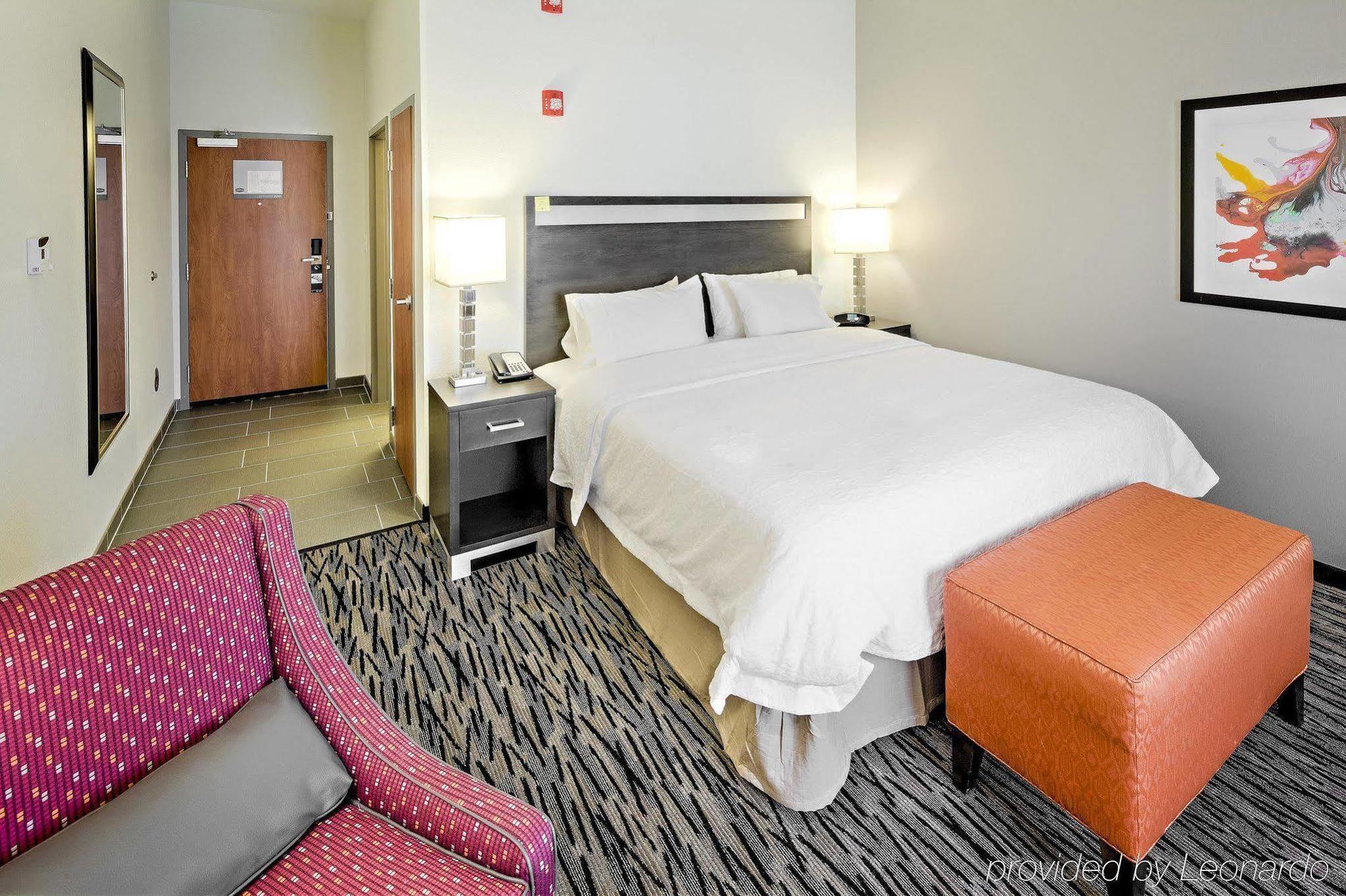 Hampton Inn Akron-South Екстериор снимка